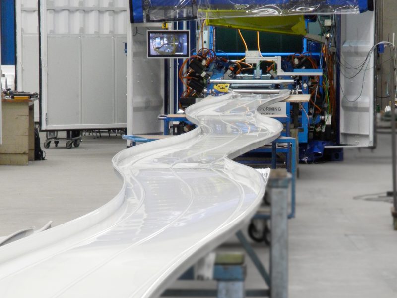 Stam referente en la producción de líneas de perfilado para todos los sectores