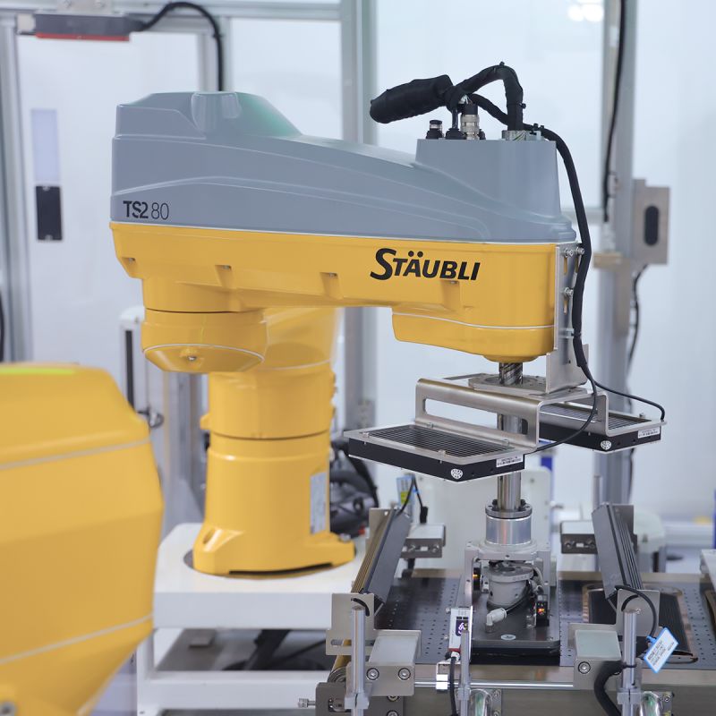 Los robots de Stäubli facilitan las tareas en el sector automotriz