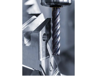 Ampliación de gama de fresas universales de MDI