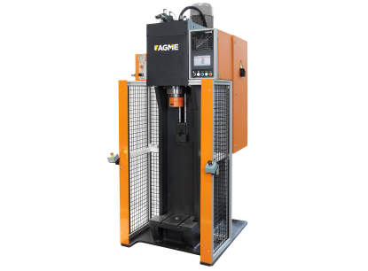 Las prensas hidráulicas especiales AGME PHA-30, ejemplo de personalización y adaptación