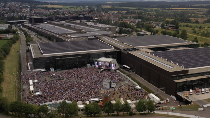 Los empleados de Arburg en Alemania disfrutaron de un concierto para celebrar el 100º aniversario