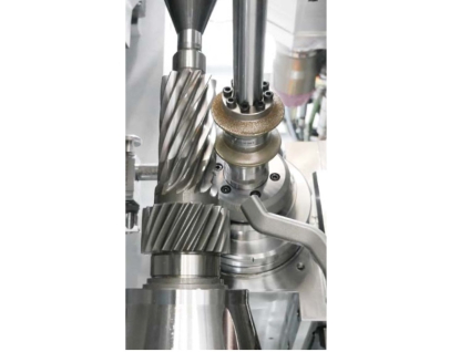 Rectificado fino y pulido en la fabricación en serie de engranajes con Kapp Niles