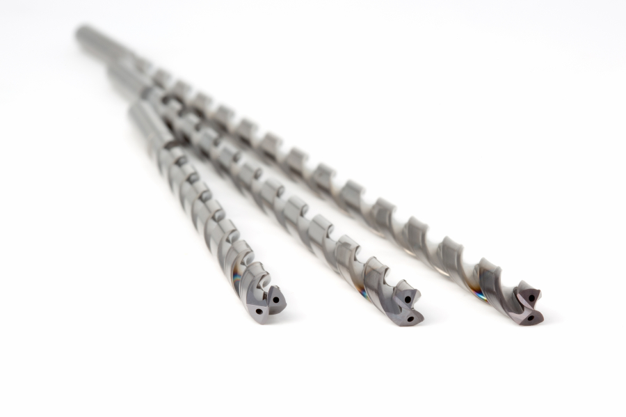 Brocas para taladrado profundo MEGA-Deep-Drill-Steel y escariadores FixReam 700 de Mapal