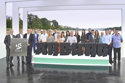 Arburg celebra 25 años de actividad en Hungría