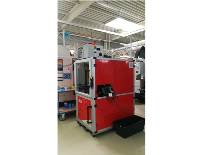 Máquina desbarbadora ultrasónica optimizada para componentes de hasta 5 kg