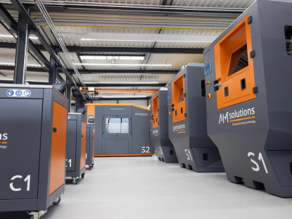 AM Solutions centraliza la producción y fabricará más equipos estándar de posprocesado