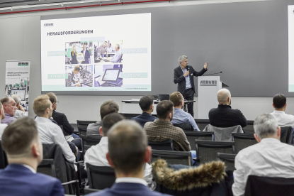 Arburg celebró el encuentro anual de usuarios de su sistema informático anfitrión ALS