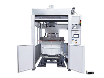 Rösler facilita el acabado espejo para llantas forjadas de alta gama en menos de 40 minutos