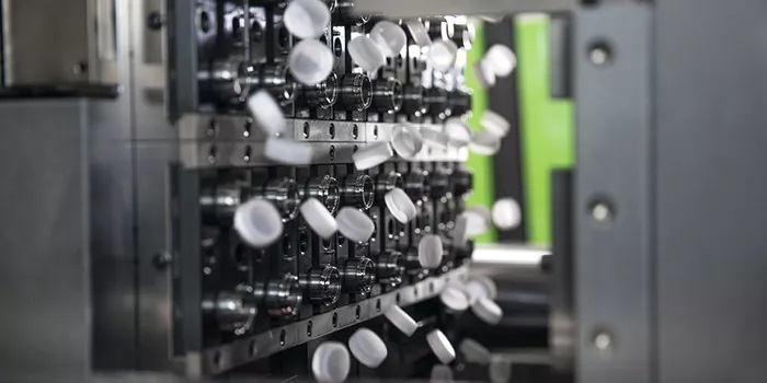 Engel ofrece soluciones de alto rendimiento, de bajo consumo, sostenibles y compatibles con sala blanca a la industria del packaging