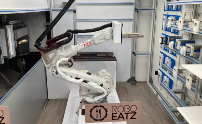 igus suministra componentes libres de lubricación y mantenimiento para una cocina robótica