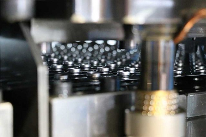 Aceites sintéticos inodoros y brillantes para su uso en rectificadoras y HSC