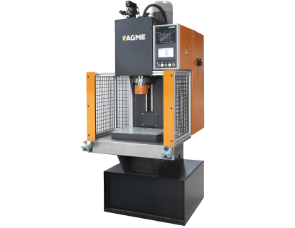 AGME lanza con éxito su nueva generación de prensas hidráulicas