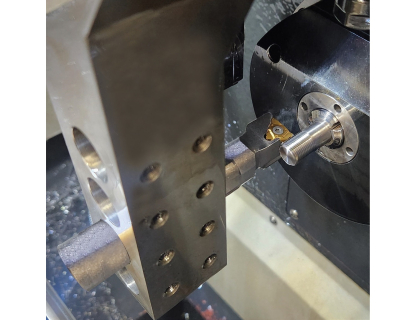 Portaherramientas de exteriores con mango cilíndrico para torneado supersónico de roscas