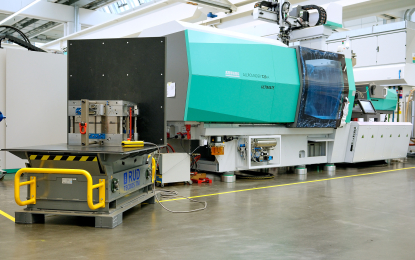 Arburg incrementa la seguridad laboral con el “RUD Tecdos TM Tool Mover”