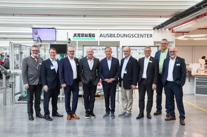 Arburg recibió la visita del gobernador de Connecticut