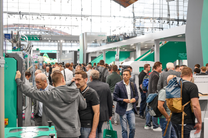 La participación de Arburg en Fakuma impresionó gracias a su competencia en soluciones