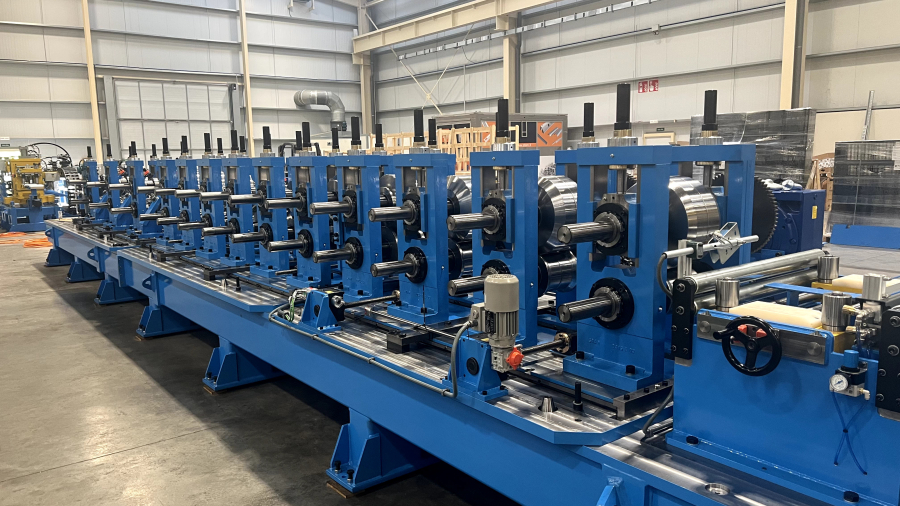 Stam entrega una línea para perfiles de energía solar