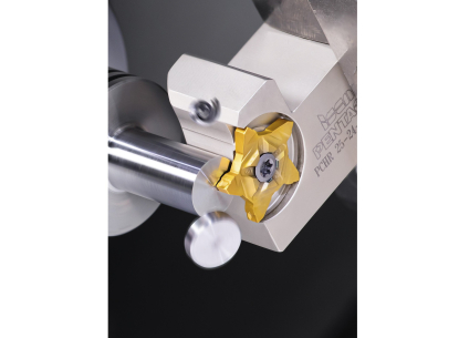 Plaquitas y herramientas con sistema de fijación de seguridad para la rápida sustitución del filo