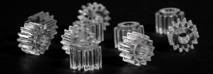 Glassomer explota las posibilidades del moldeo por inyección de piezas de vidrio con máquinas Engel