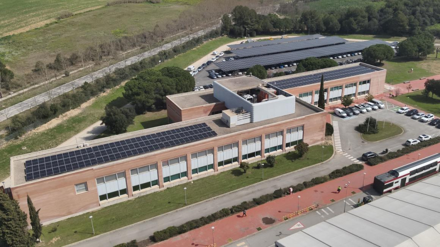 Alstom potencia la sostenibilidad instalando más de 3.500 paneles fotovoltaicos en su centro industrial de Barcelona