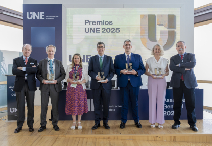 Se conceden los Premios UNE de Normalización 2025 durante la asamblea general de UNE