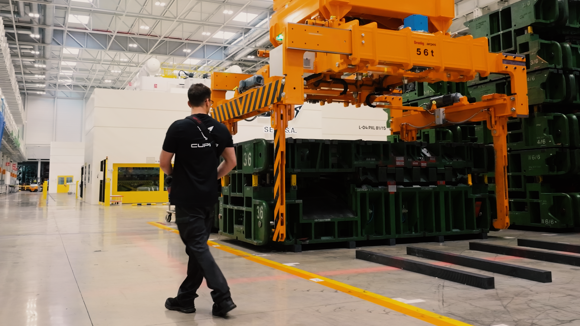 La nueva prensa PXL de la planta de Martorell de Seat y Cupra  permite estampar 4 millones de piezas al año con la máxima eficiencia