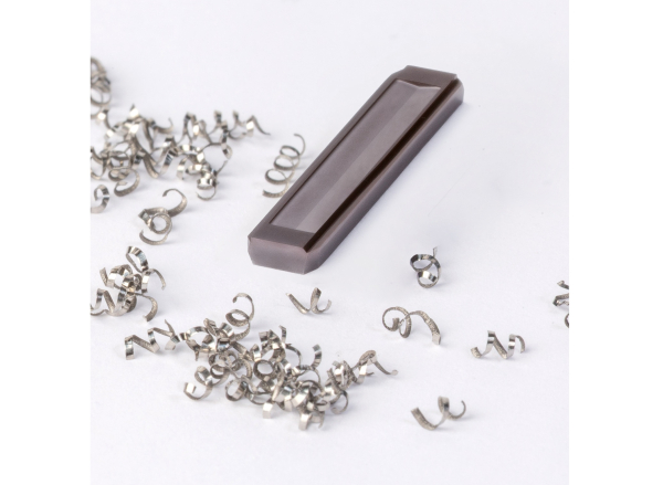 Geometría estandarizada de rompevirutas para materiales de acero de viruta larga