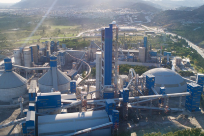 El fabricante de cemento Batisöke reduce el tiempo de montaje de los rodamientos en un 85% con Schaeffler