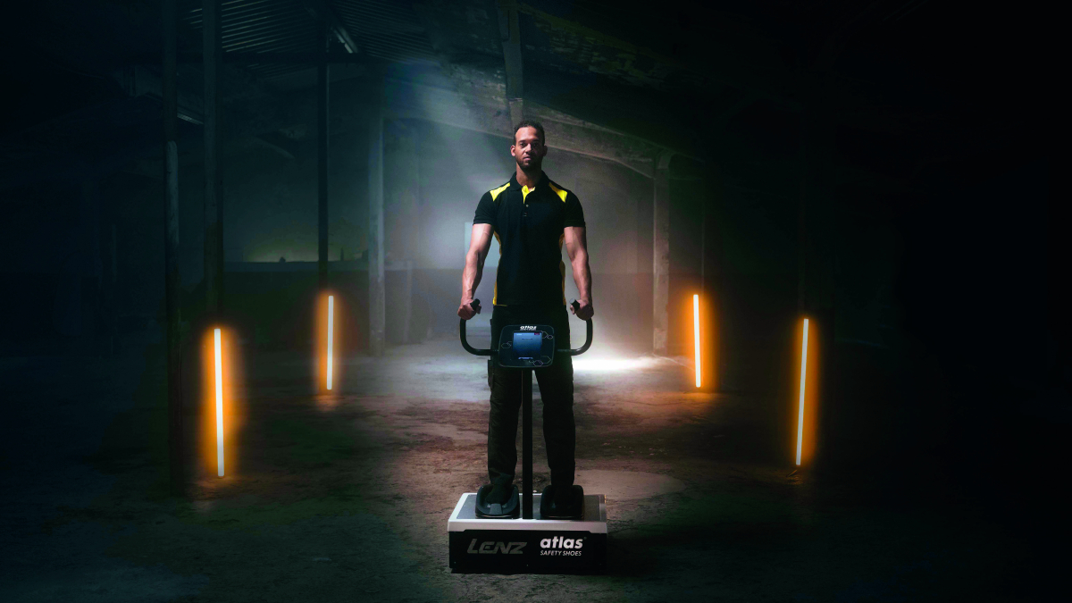 HOFFMANN GROUP presenta zapatos de seguridad con plantillas personalizadas en 4 minutos