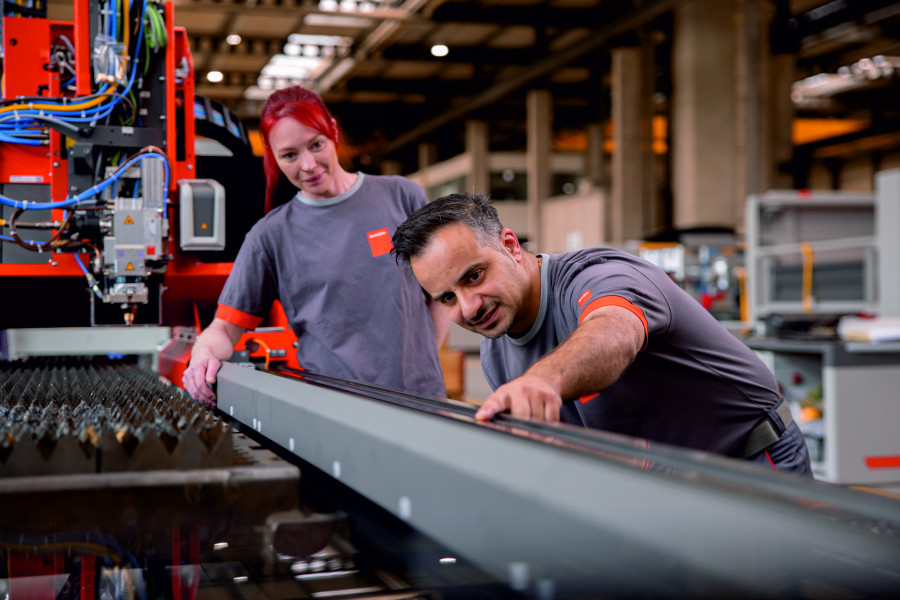 Bystronic Ibérica afronta 2026 con optimismo y refuerza su apuesta por el plegado y el procesamiento de tubo en la Bienal