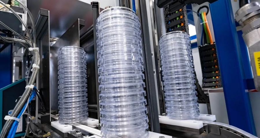 Engel presenta soluciones de moldeo por inyección para productos de diagnóstico médico