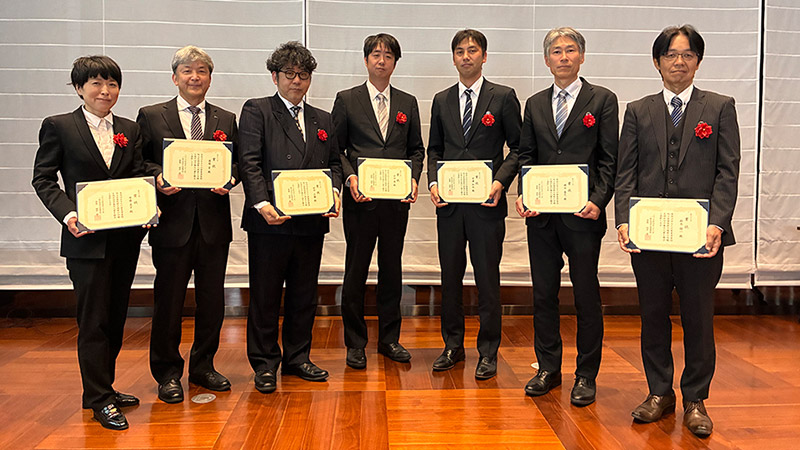 Una tecnología de soldadura desarrollada por Kobe Steel y Mazda, galardonada con el premio Tanaka Kikundo de la Japan Welding Society