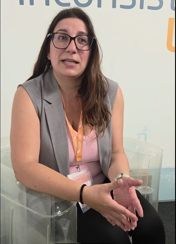 Zartu presentó en Equiplast su servicio integral en la transformación de plásticos