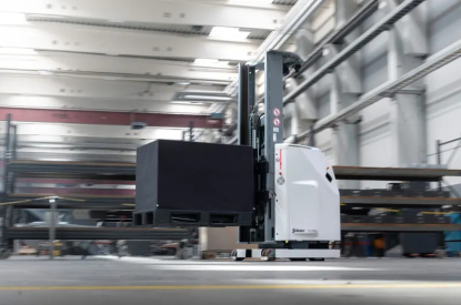 Carretilla elevadora automatizada contrapesada para manipulación de materiales